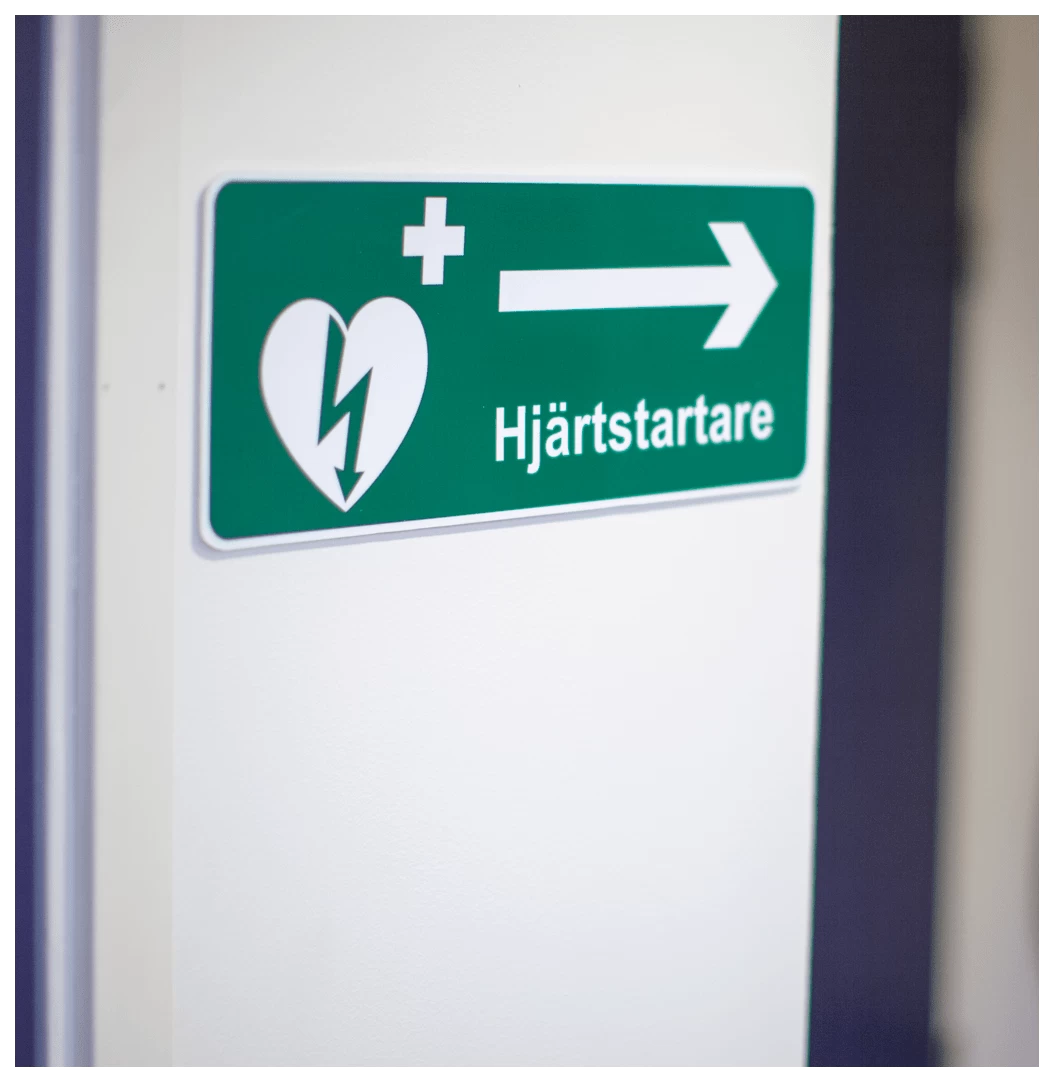 Skylt Hjärtstartare