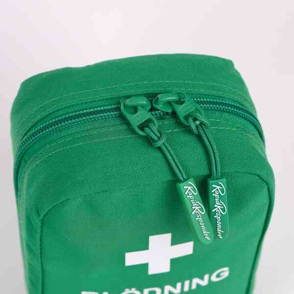 bleeding bag top green