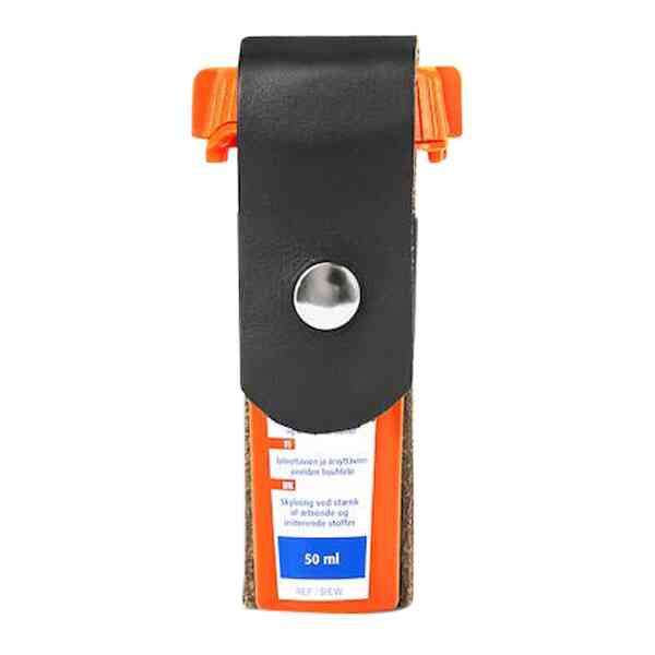 Orange sprayflaska med svart remhållare
