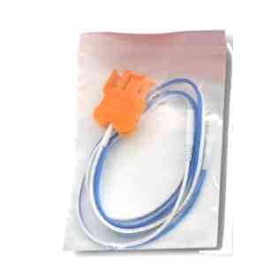 Orange kontakt och kablar i plastpåse