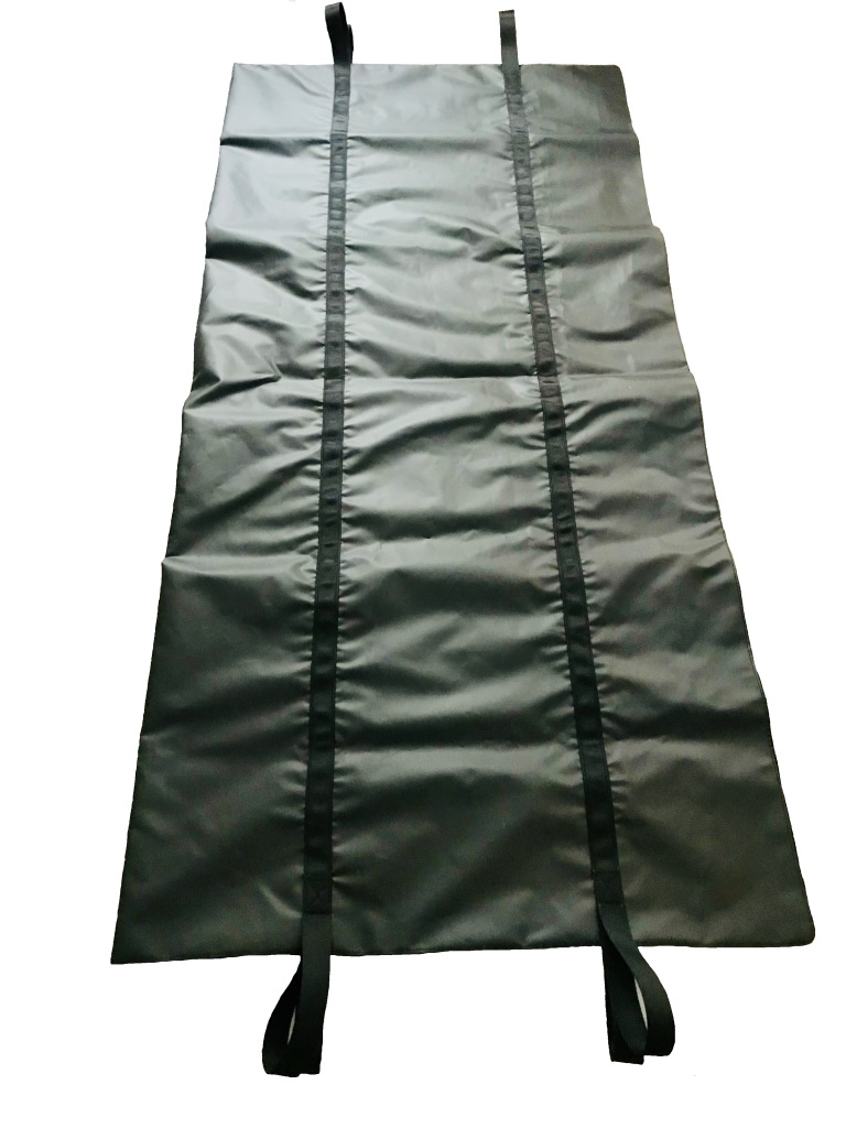 Väska till livräddningsdocka